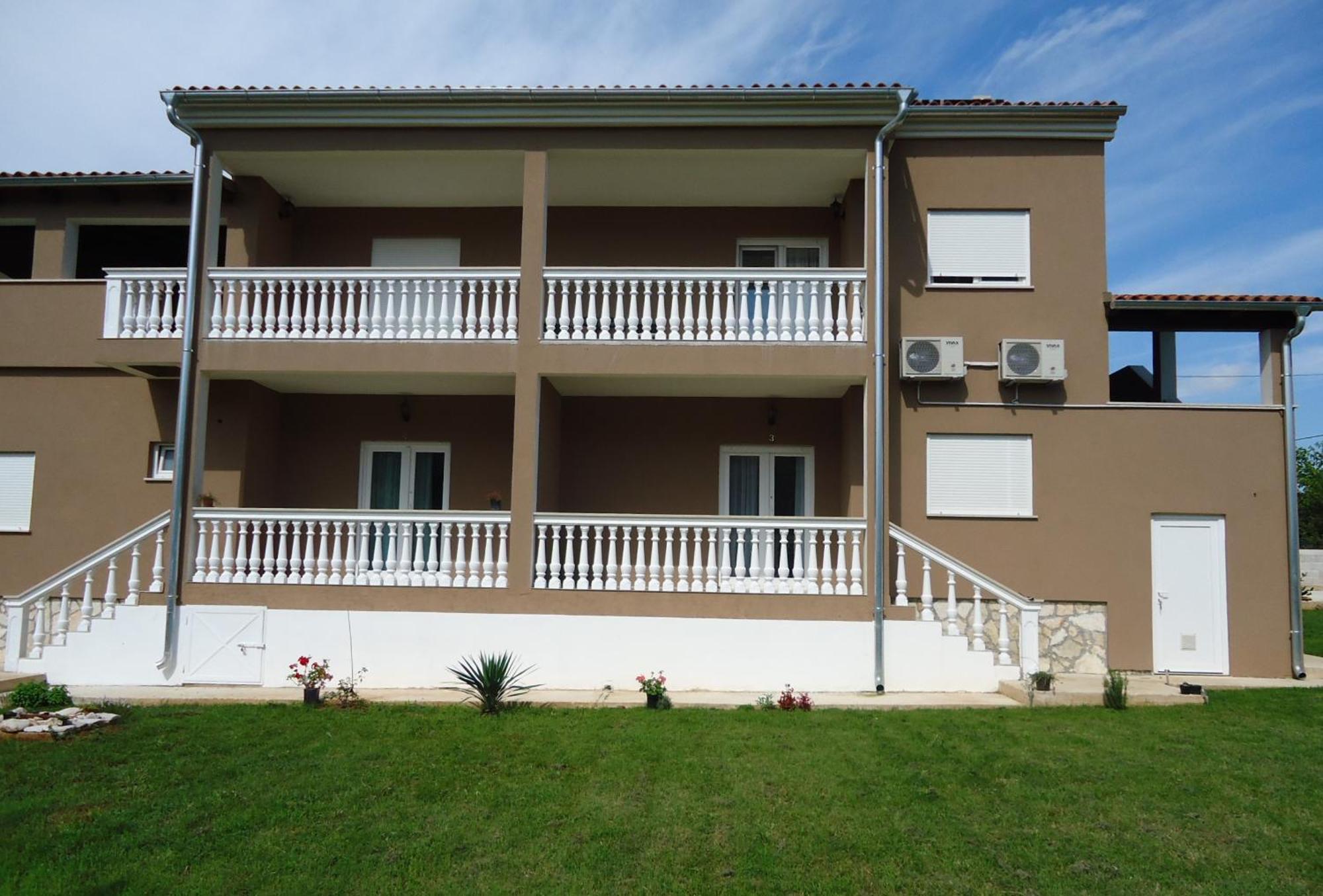 Nina Apartments Krnica Exterior photo